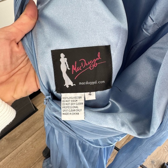 COPY - 🔥🔥🔥Elegant Blue Maxi Dress Like New - Picture 6 of 6